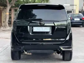 Toyota Venturer Disel AT 2017