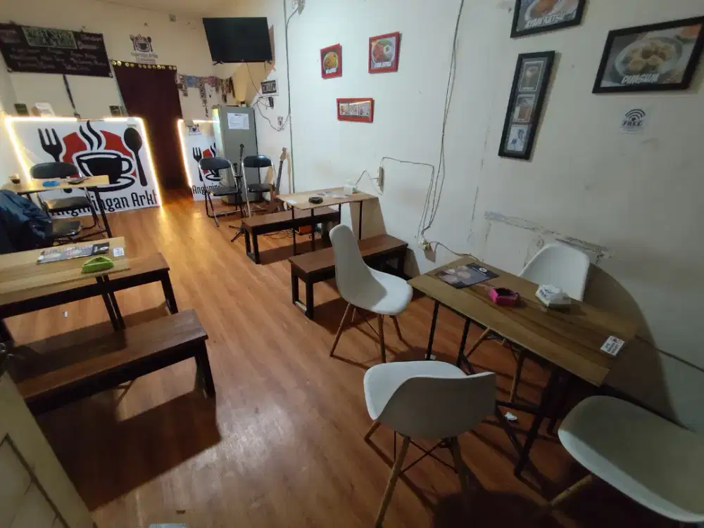 Jual meja dan kursi bekas cafe