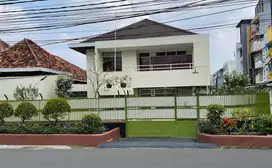 Jual Rumah Megah Lokasi Tengah Kota di Mangga Besar Jakarta Barat