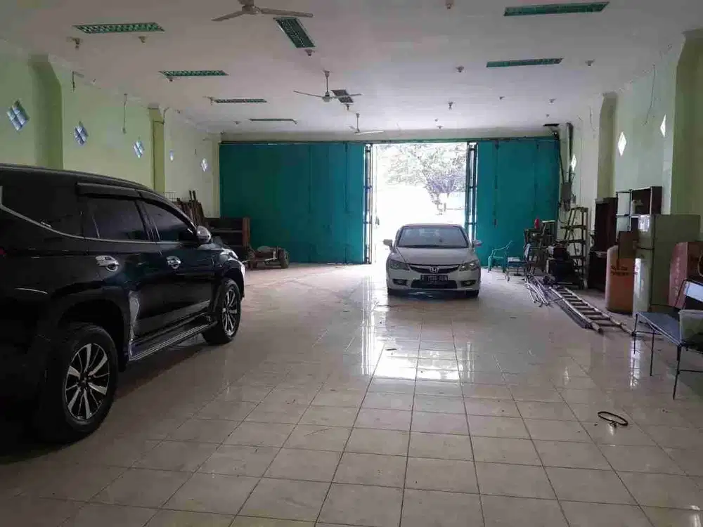 DISEWAKAN Gedung 3 Lantai Gudang Showrom di Kranji Bekasi Barat