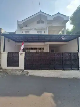 Rumah baru renovasi di Duren sawit jakarta timur
