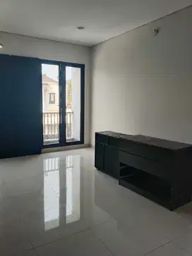 Dijual rumah di cluster assera harapan indah Bekasi