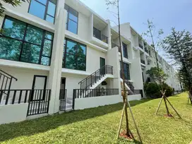 P0ndok Indah Town House brand new
