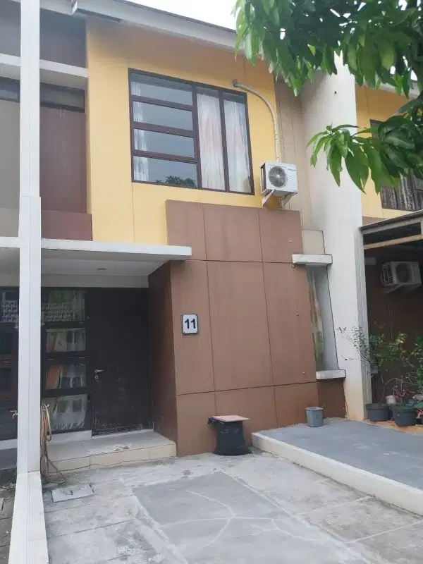 Rumah Bagus Siap Huni Semi Furnished Lippo Cikarang