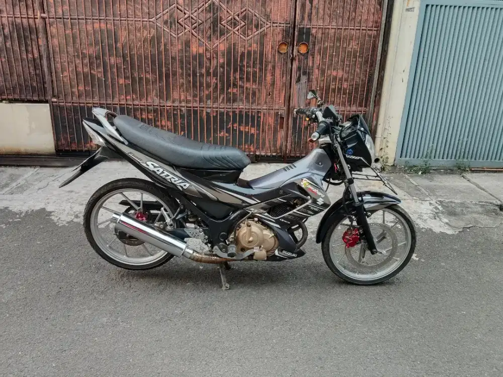 Suzuki satria f 150 CC 2007 PJK pnjng mesin halus