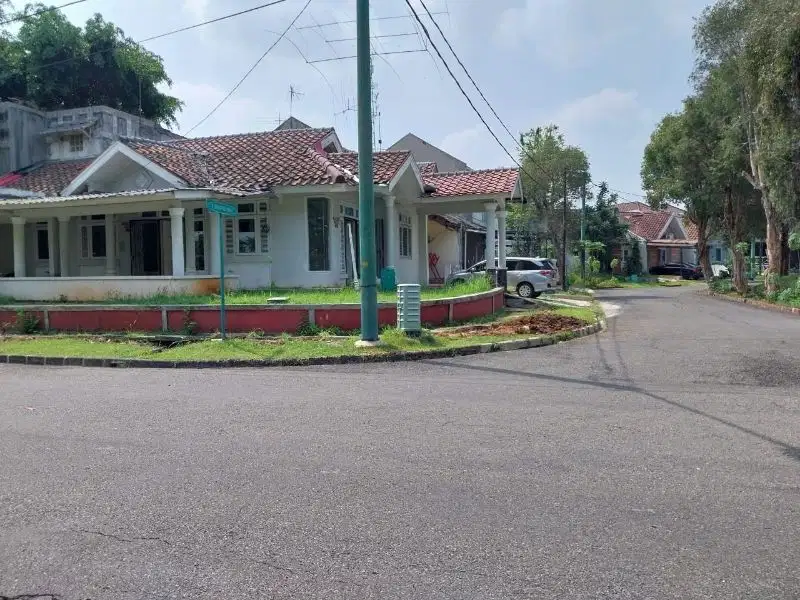 Rumah Bagus siap huni Cluster Meadow Green Lippo Cikarang