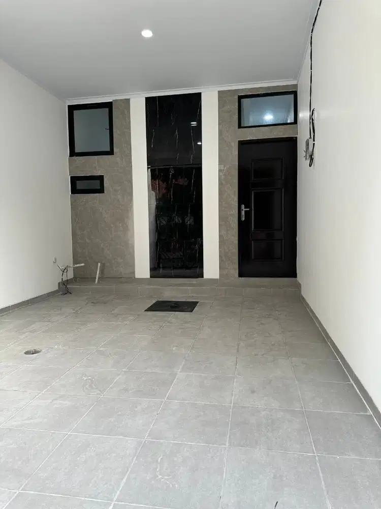 Dijual Rumah Bagus 3 Lantai di Tanjung Duren Barat, Jakarta Barat