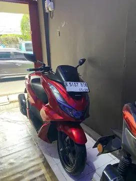 PCX 2023 CBS Yang terbaru merah golosy