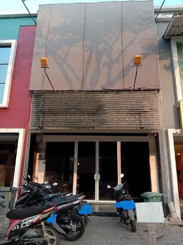 Dijual Ruko Strategis di Perum. Metland Menteng, Cakung, Jakarta Timur