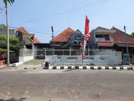 Dijual Rumah Hitung Tanah Jl Barito Surabaya Cocok Untuk Segala Usaha