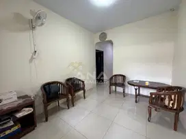 ANA RUMAH SEMI FURNISHED UK 9X15M DI KOMP KAVLING POLRI JELAMBAR ka