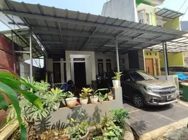 Rumah lokasi dekat pasar segar dalam cluster di Graha Bintaro