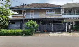 Rumah posisi hook cocok buat usaha di sektor 1 bintaro