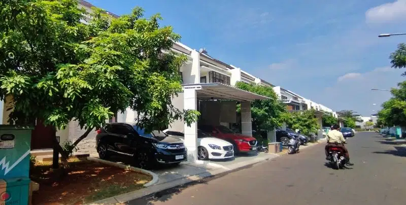 Burgundy Summarecon bekasi 7x13