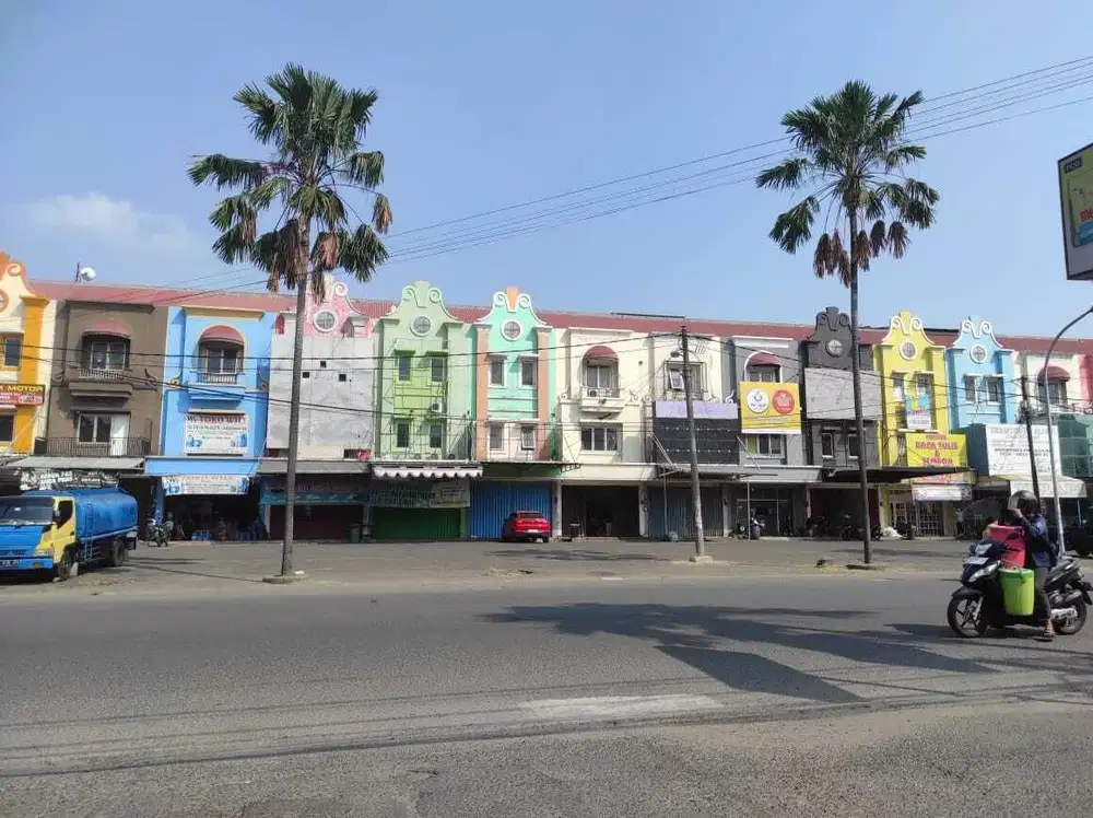 Disewakan Ruko 2.5 Lantai Bagus Siap Pakai Di Boulevard Hijau Bekasi