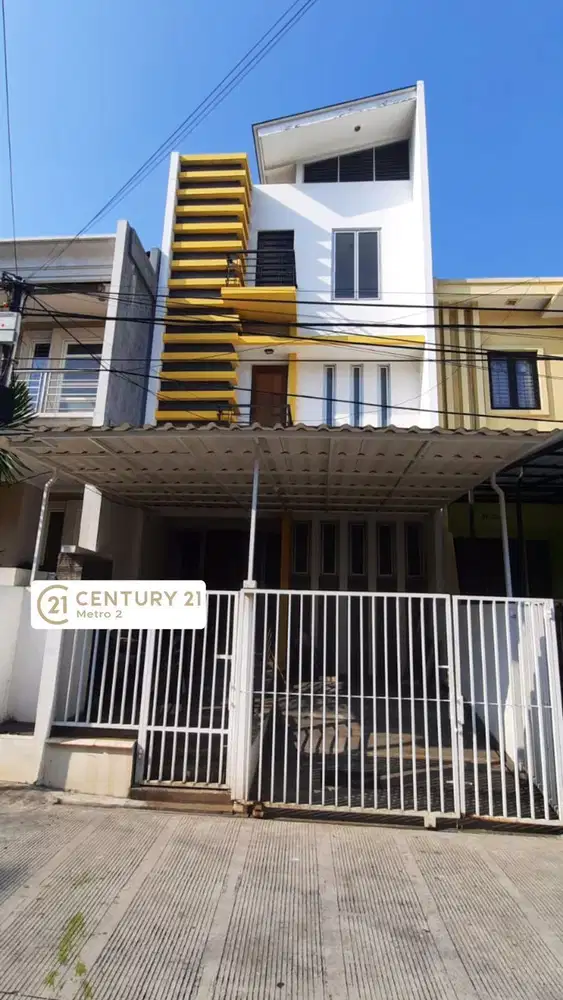 Dijual Rumah di Komplek Belakang Mall Kelapa Gading