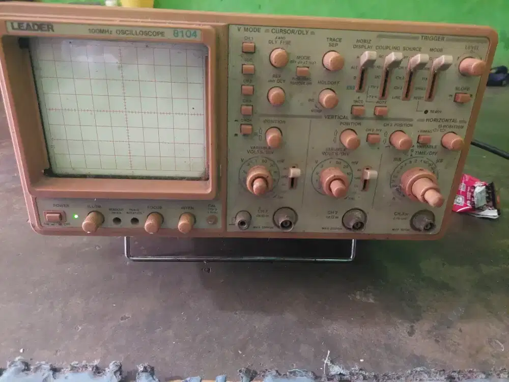 Osciliscope hidup (minus )