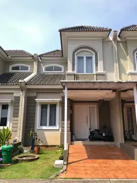 Dijual Rumah 2 Lt Cluster Samara Viilage, Gading Serpong. Dekat kawasan ruko Aniva
