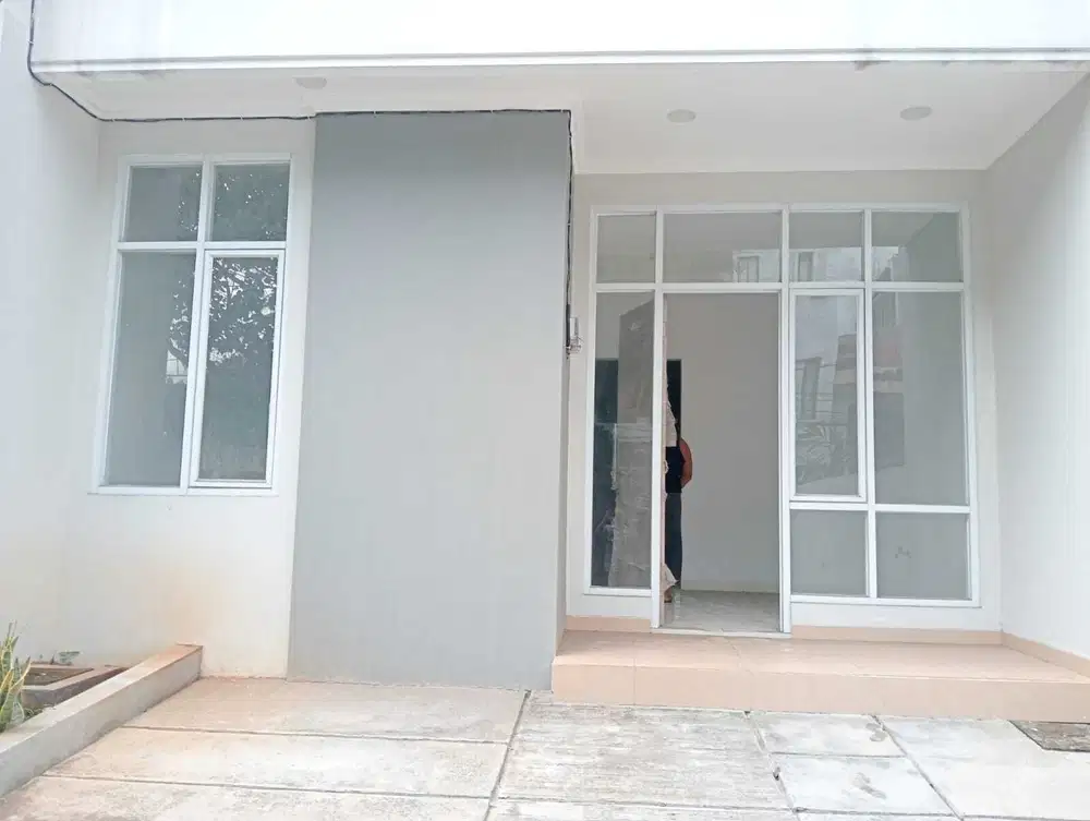 Dijual Rumah Brand New 2,5 Lantai di Meruya Selatan, Jakarta Barat