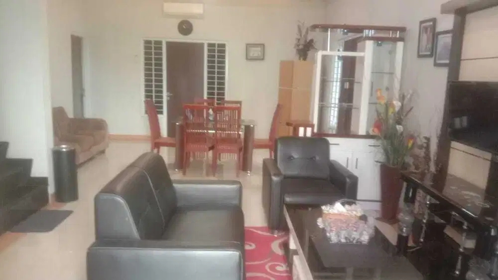 DIJUAL RUMAH FULL FURNITURE 3 LANTAI BESERTA PERABOTANYA PERMATA INDAH