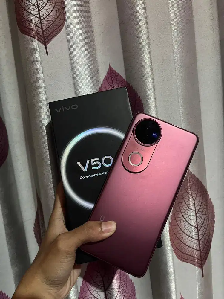 Vivo V50 5G 12/256gb Zeiss