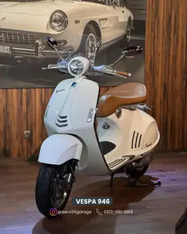VESPA 946 LIKE NEW