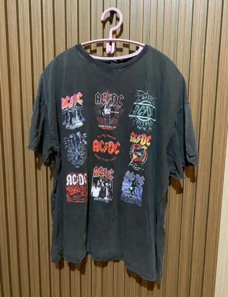 KAOS OVERSIZED BERSHKA