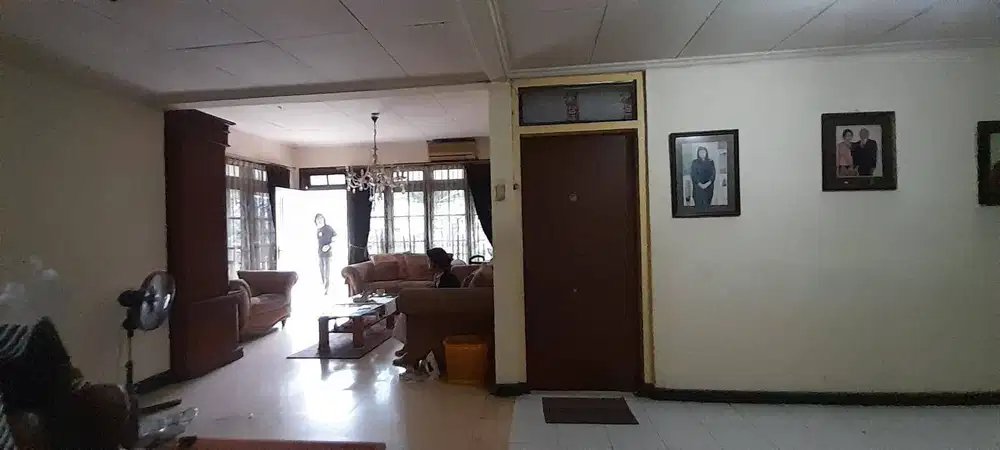 Rumah Lokasi Strategis Di Utan Kayu Matraman Jakarta Timur S7061