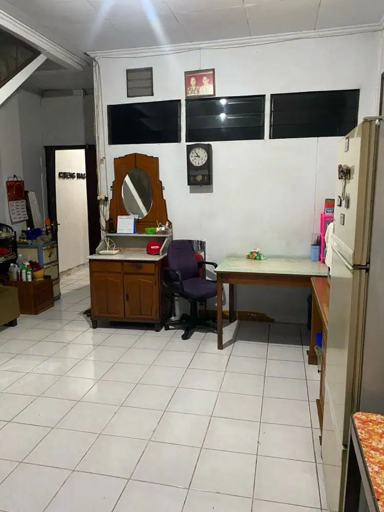 Ruko Strategis  Di Cideng Barat Cocok Untuk Kantor