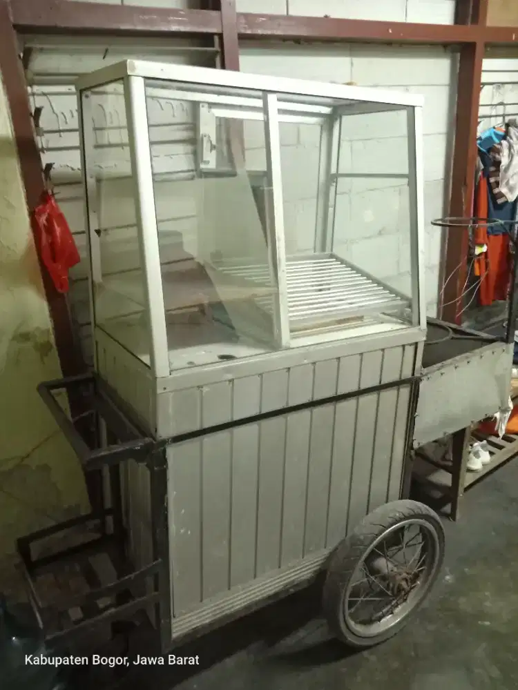 Di jual gerobak
