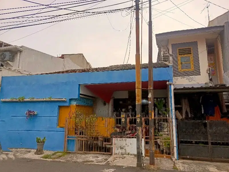Dijual Rumah Tinggal dan Koskosan 2 lantai di Rawamangun