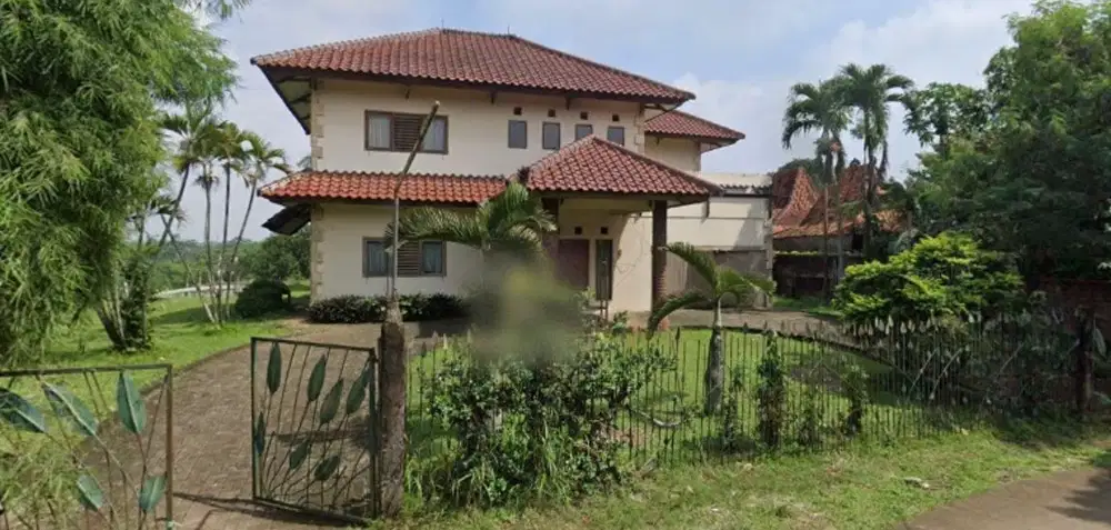 Dijual Rumah Dengan Tanah Luas Di Komplex Arco Sawangan