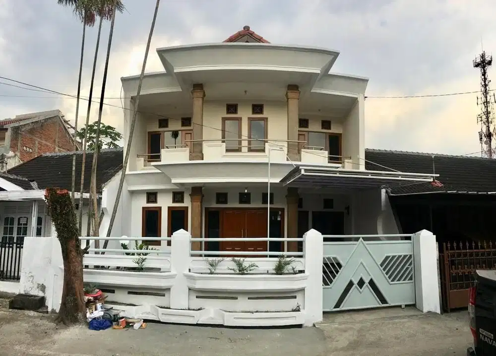 Rumah Siap Huni  Nyaman 2 Lantai Antapani Bandung