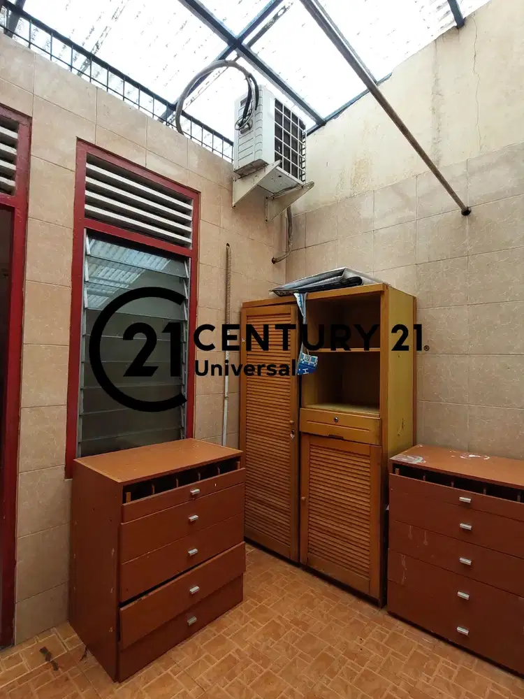 Rumah Semi Furnished Di Kelapa Gading