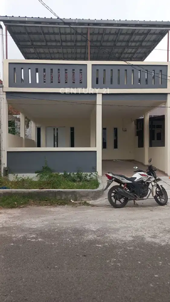 Rumah Bagus 1. 1/2 Lantai Siap Huni Di Lippo Cikarang