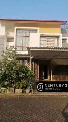 Dijual Cepat Rumah Cakep Asri Di Cluster Lantana JGC Cakung JakTim