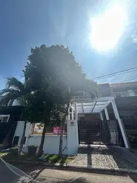 Rumah 2 Lantai Siap Huni di Cluster Ifolia - Harapan Indah, Bekasi