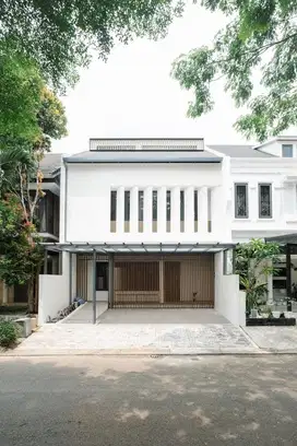 DIJUAL Rumah 3 lantai siap huni di Discovery Bintaro Jaya