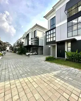 Brand new konsep modern dengan lokasi strategis di jeruk purut