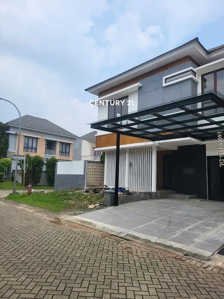Rumah Sudah Renovasi Siap Huni Ada Kolam Renang Di Discovery