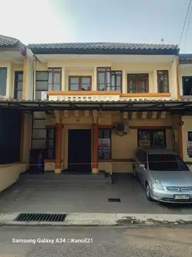 Dijual Rumah LIPPO KARAWACI Taman Pattaya Ada 1 Gudang