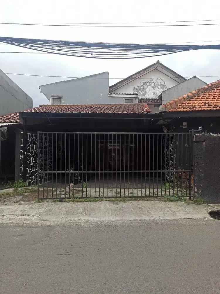Dijual Rumah hitung tanah di Muhasyim Cilandak, cocok untuk usaha Kos2