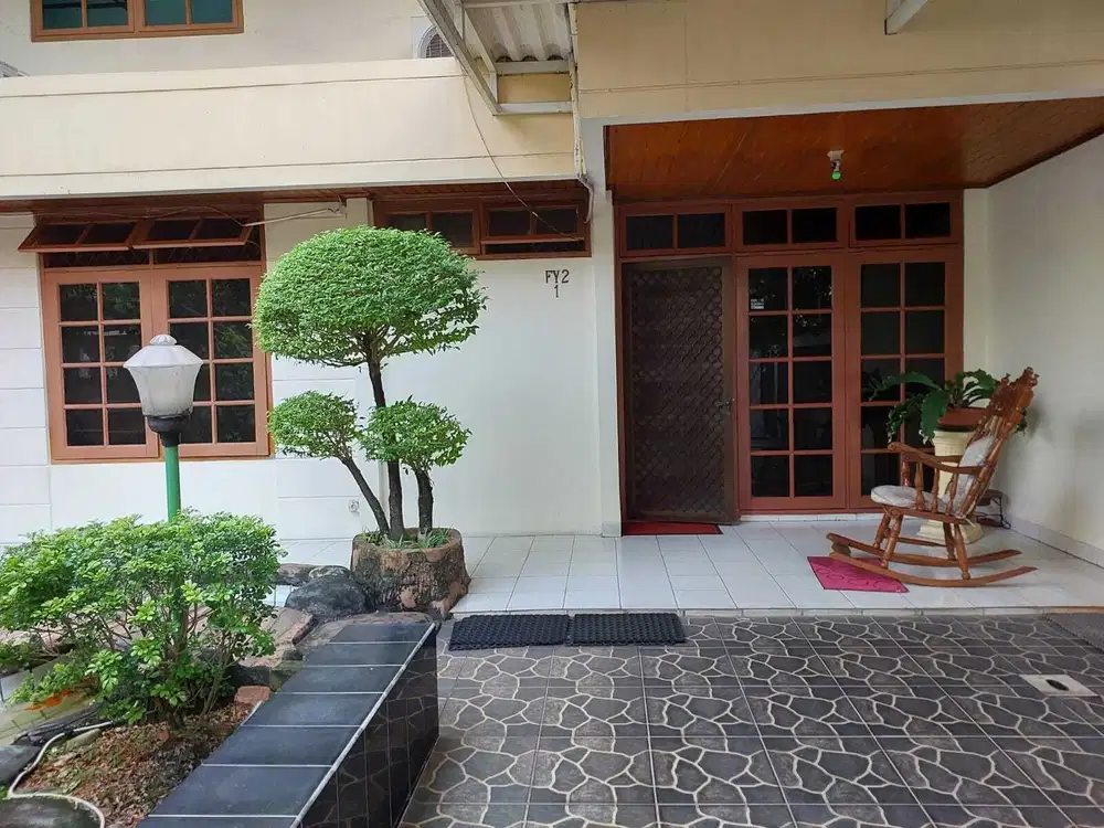 Di Jual Cepat Rumah Hoek Hadap Timur Selatan di Kelapa Gading