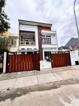DIJUAL Rumah Kencana Loka SHM HADAP TIMUR di BSD