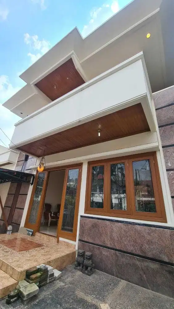 Dijual Rumah Mewah Strategis Bebas Banjir Di Pulomas Jakarta Timur