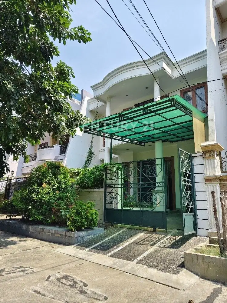 JUAL RUMAH MEWAH 2 LT DI TAMAN PLUIT PUTRI