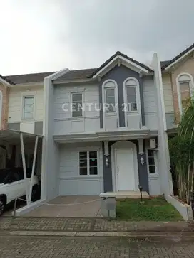 JUAL RUMAH 2 LANTAI DI VANYA PARK BSD CITY
