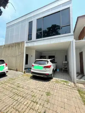 Dijual Rumah Cantik Lokasi di  Pondok Melati Bekasi