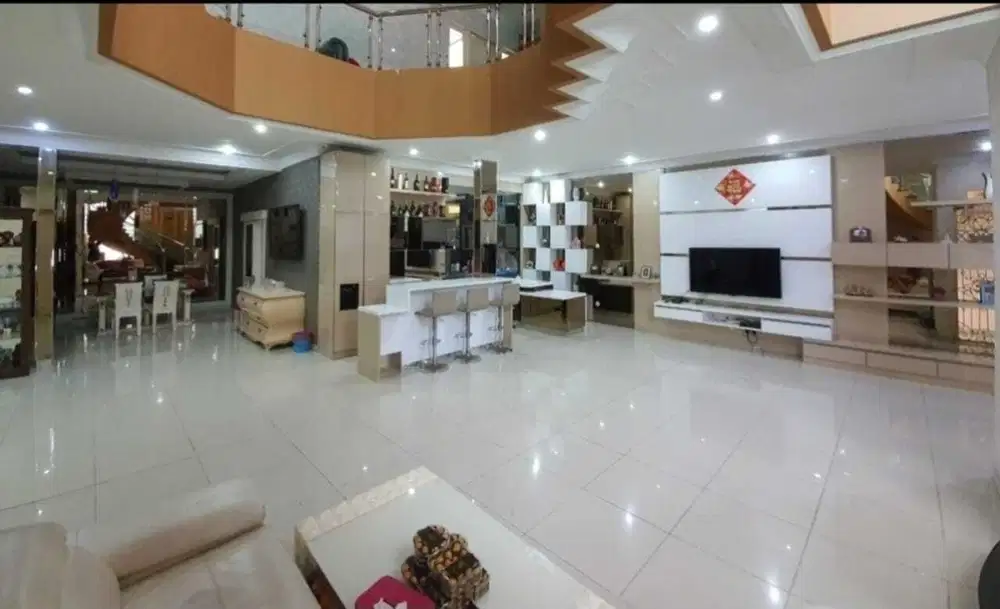 Dijual Rumah Mewah di Kelapa Gading Belakang Mall Kelapa Gading