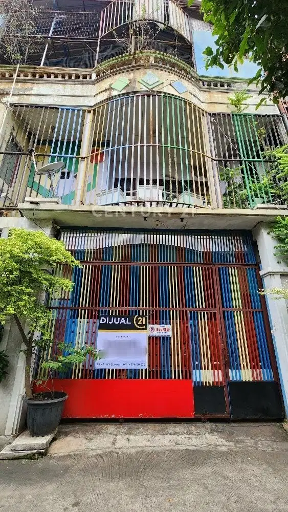 Rumah 3 Lantai Siap Huni Di Sunter Jaya S7853